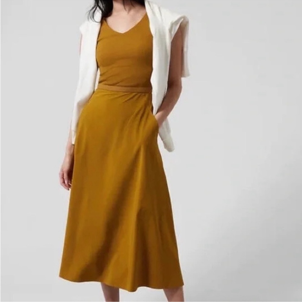 Gorgeous ATHLETA Ryder Dress Brass Yellow Gold Sz Medium - Picture 2 of 11